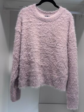 Sanctuary Textured Furry Pale Pink Sweater size Medium US Women's